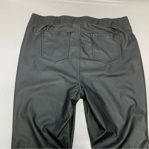 Torrid Faux Leather Pants 2X Black Pull On Boot Pockets Stretch Boho Goth Retro - Picture 4 of 11